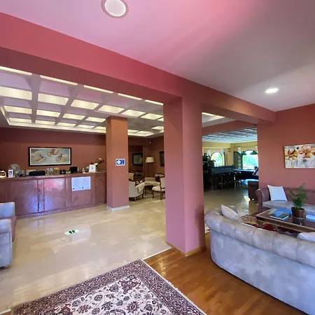 ホテル Sunrise Pesádha