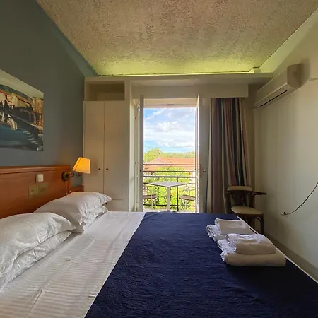 Sunrise Hotel Pesadha