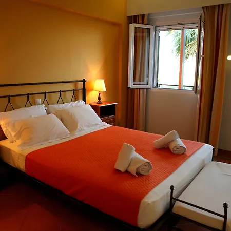 Sunrise Szálloda Peszáda